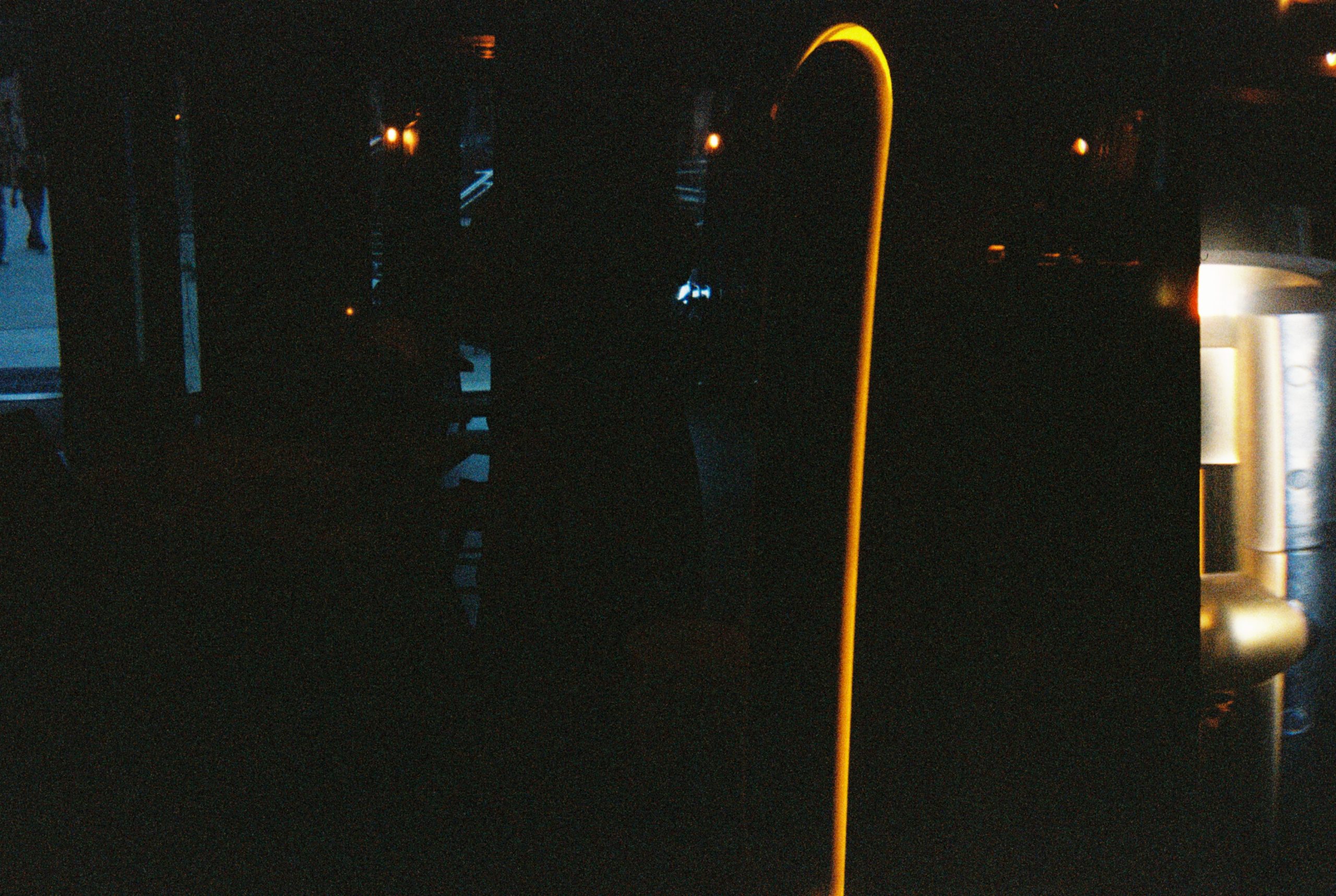 R1-09020-013A